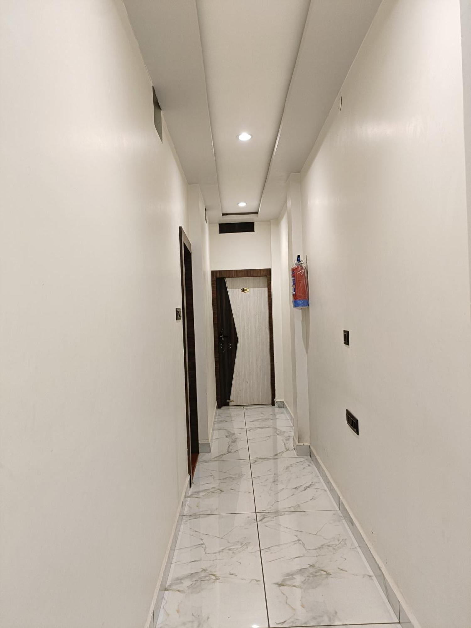 Hotel Shreem ウッジャイン エクステリア 写真