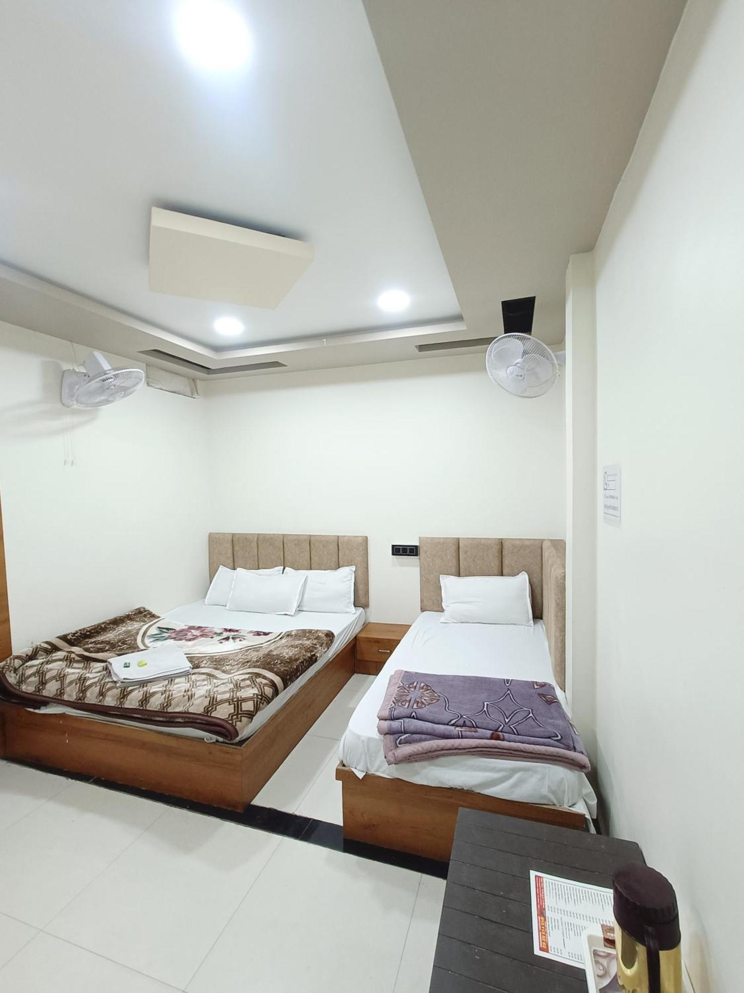 Hotel Shreem ウッジャイン 部屋 写真