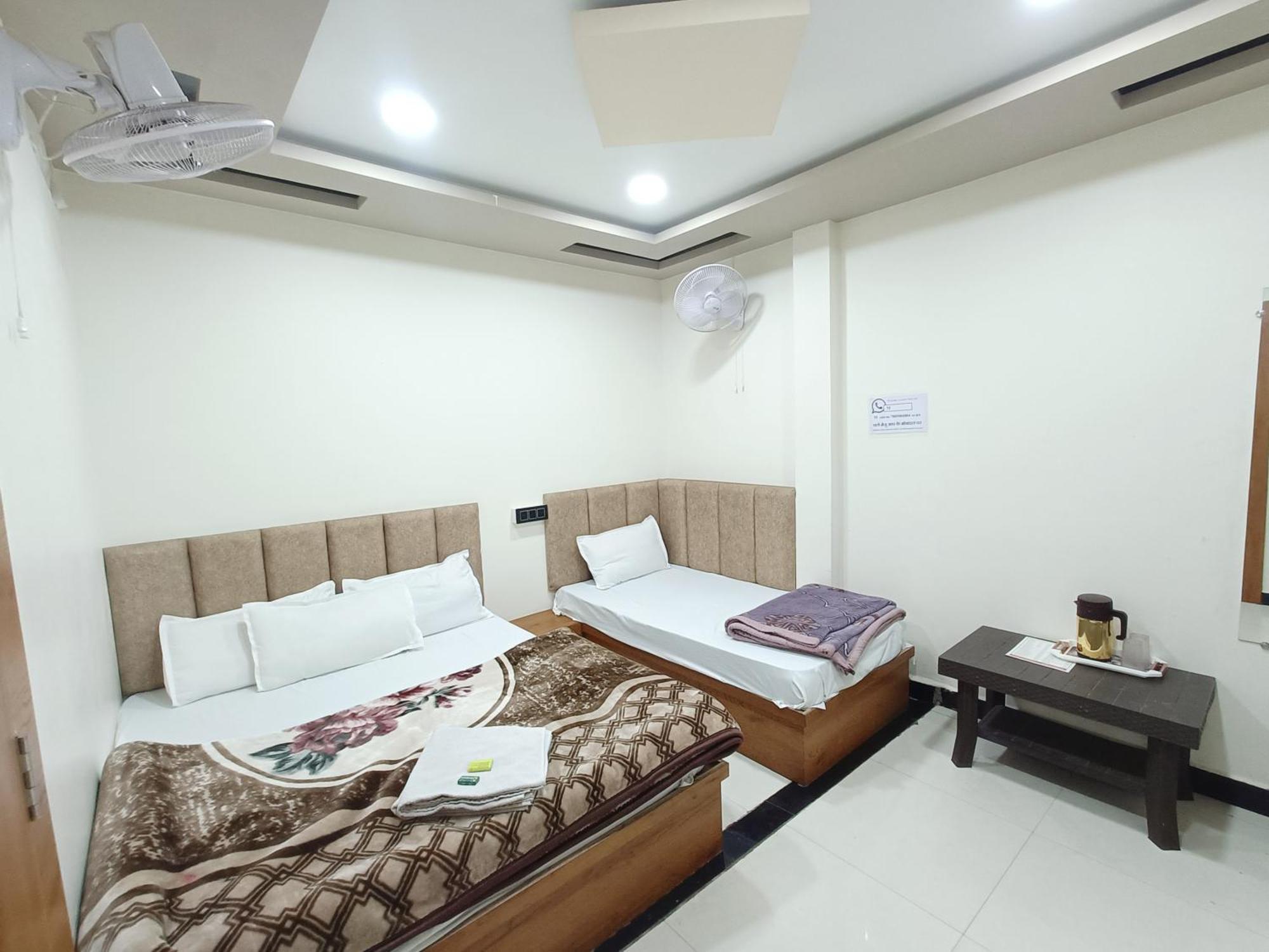 Hotel Shreem ウッジャイン 部屋 写真