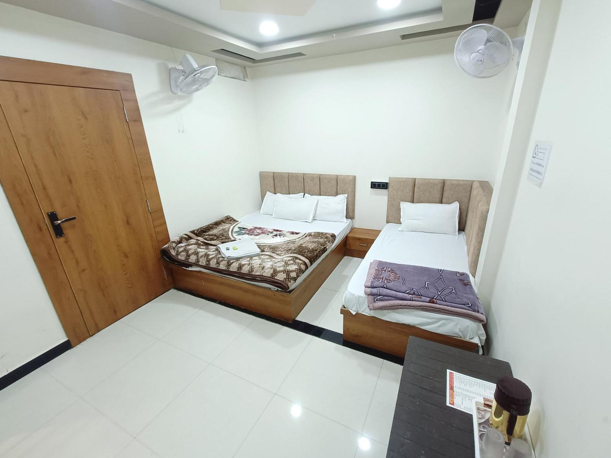 Hotel Shreem ウッジャイン 部屋 写真