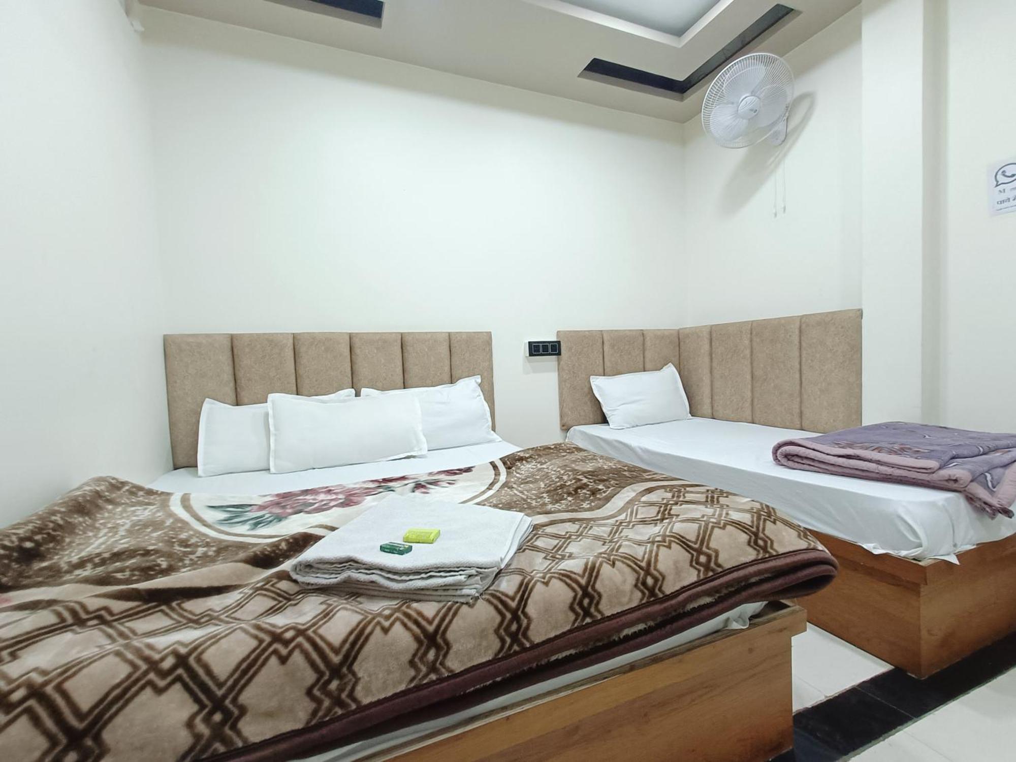 Hotel Shreem ウッジャイン 部屋 写真