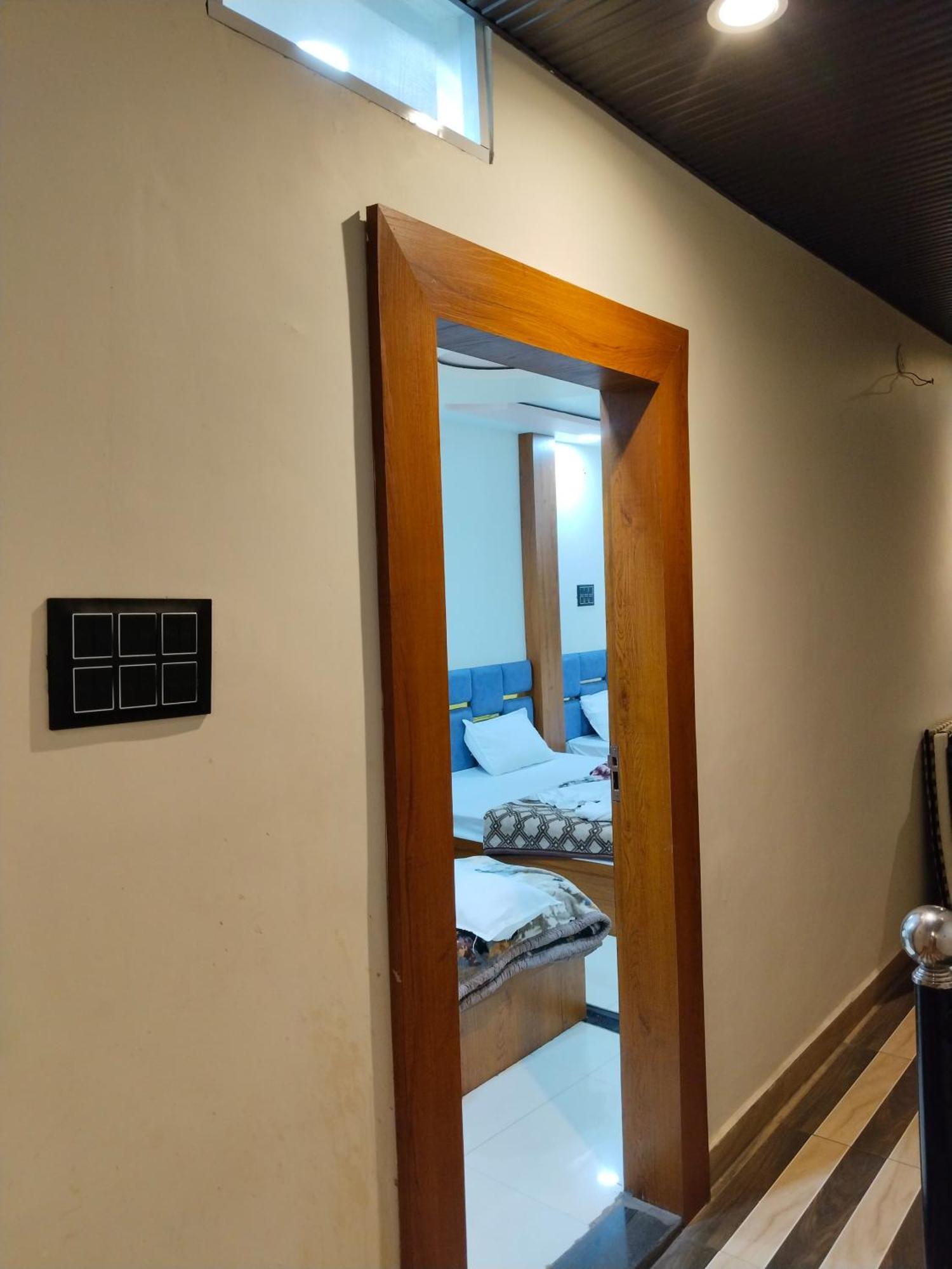 Hotel Shreem ウッジャイン エクステリア 写真